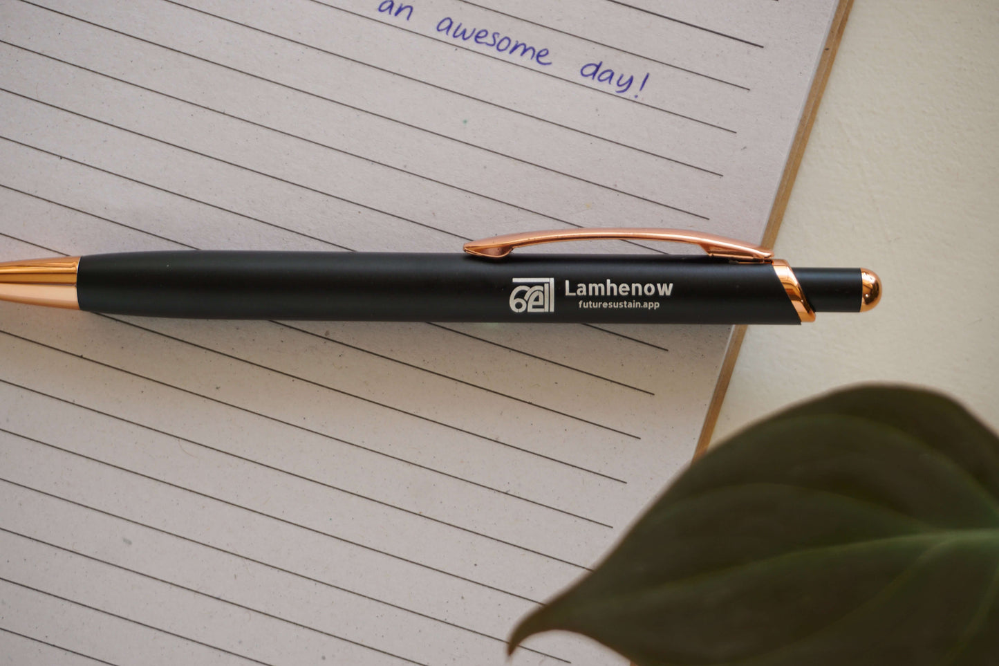 Affordable & sustainable pens with notepads