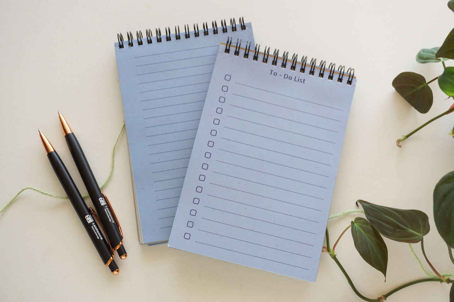 Sustainable green to-do list notepad with pen, 160 pages
